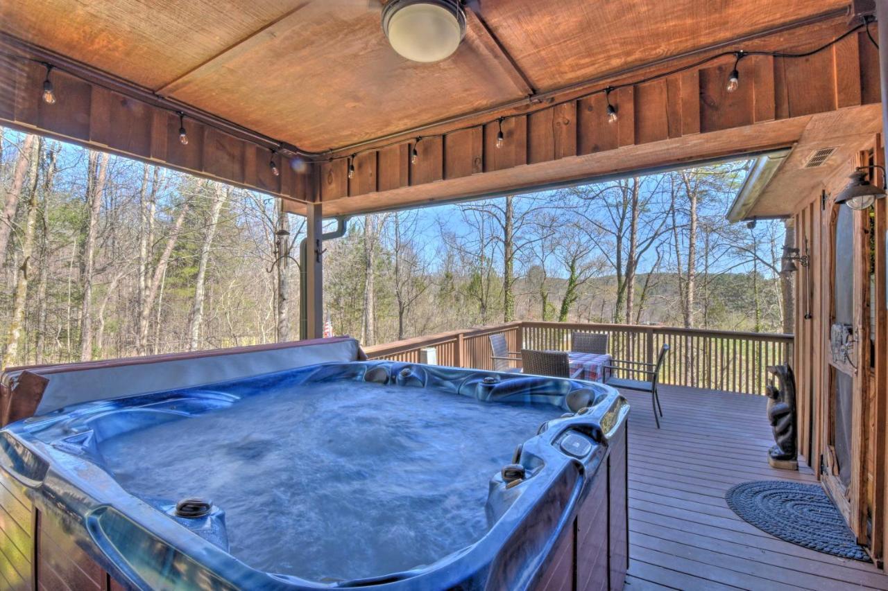 Helen Cabin With Deck And Hot Tub Less Than Half Mi To Main St מראה חיצוני תמונה
